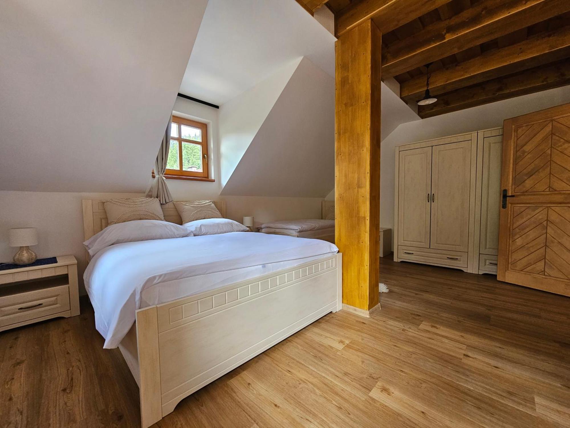 Apartmany Jezerne Velké Karlovice Exteriör bild