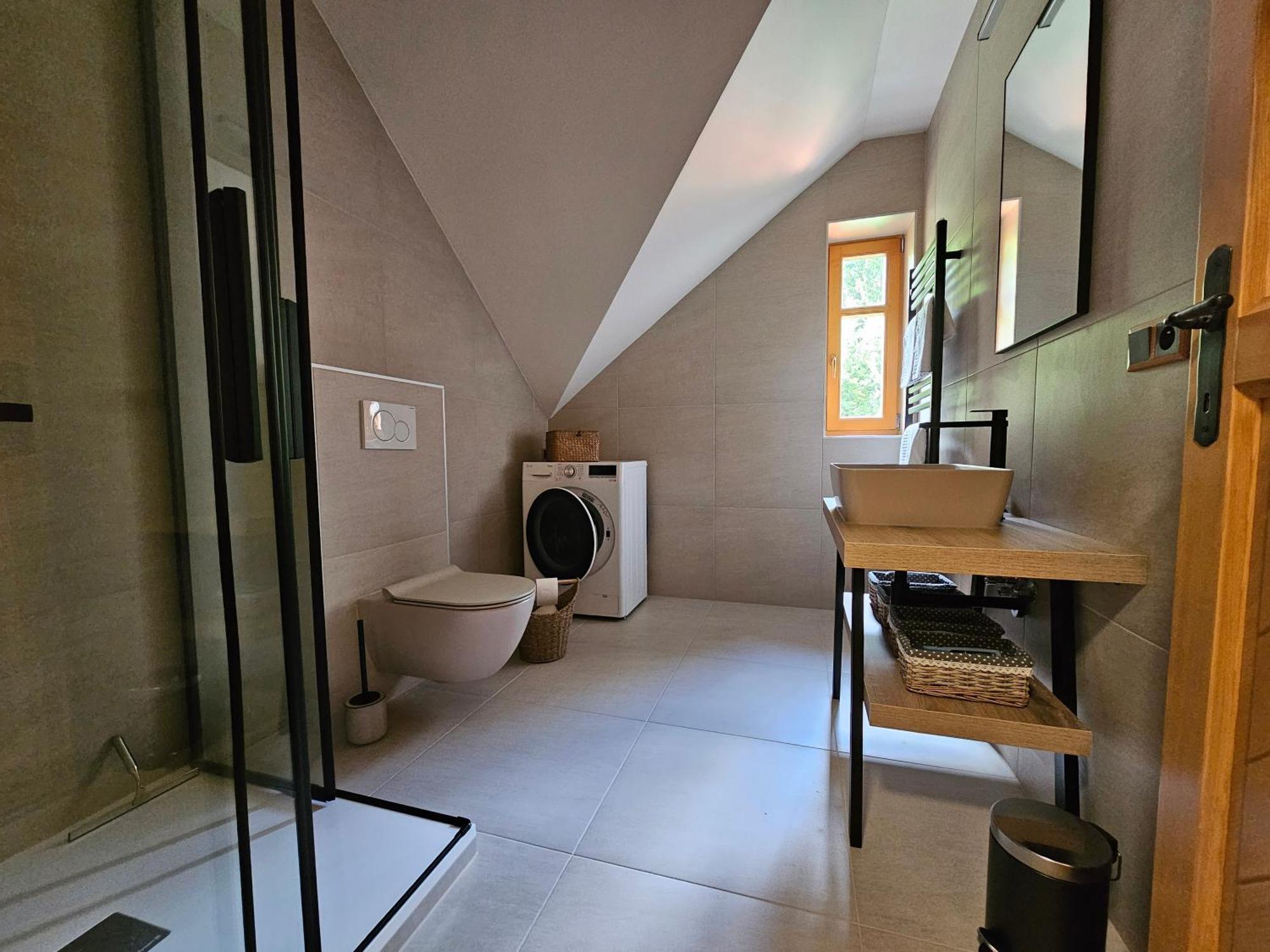 Apartmany Jezerne Velké Karlovice Exteriör bild