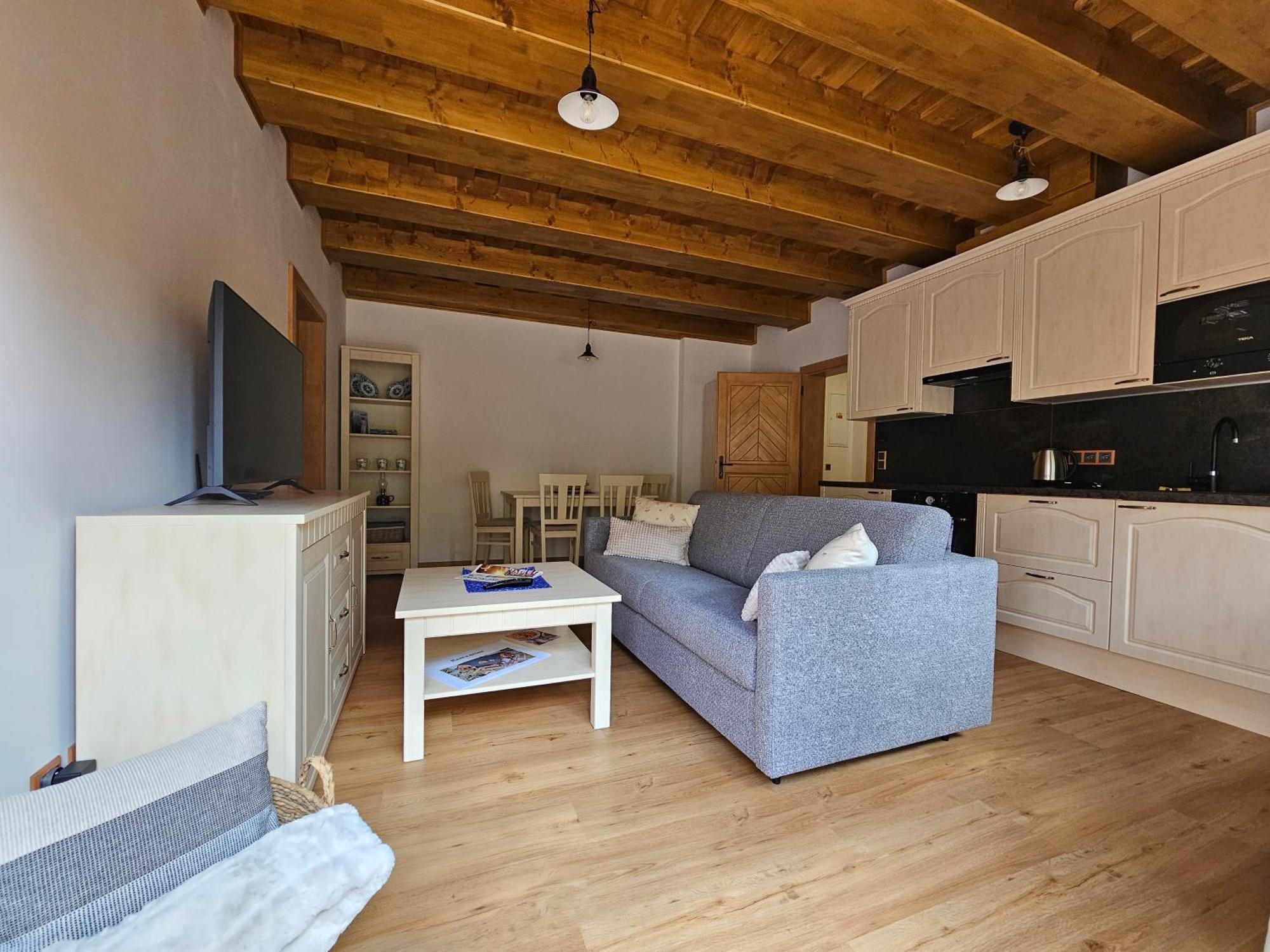 Apartmany Jezerne Velké Karlovice Rum bild